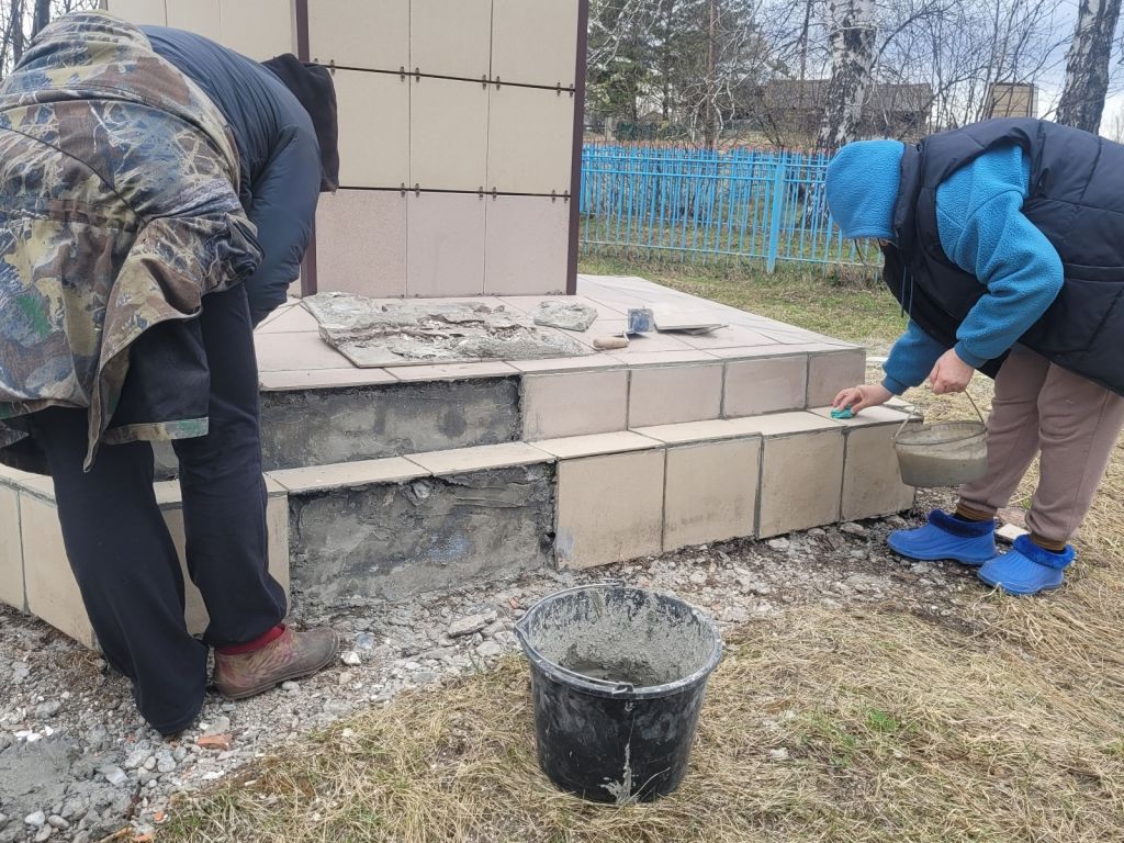 Процесс ремонта памятников смесями ООО МСТ Процесс ремонта памятников смесями ООО МСТ